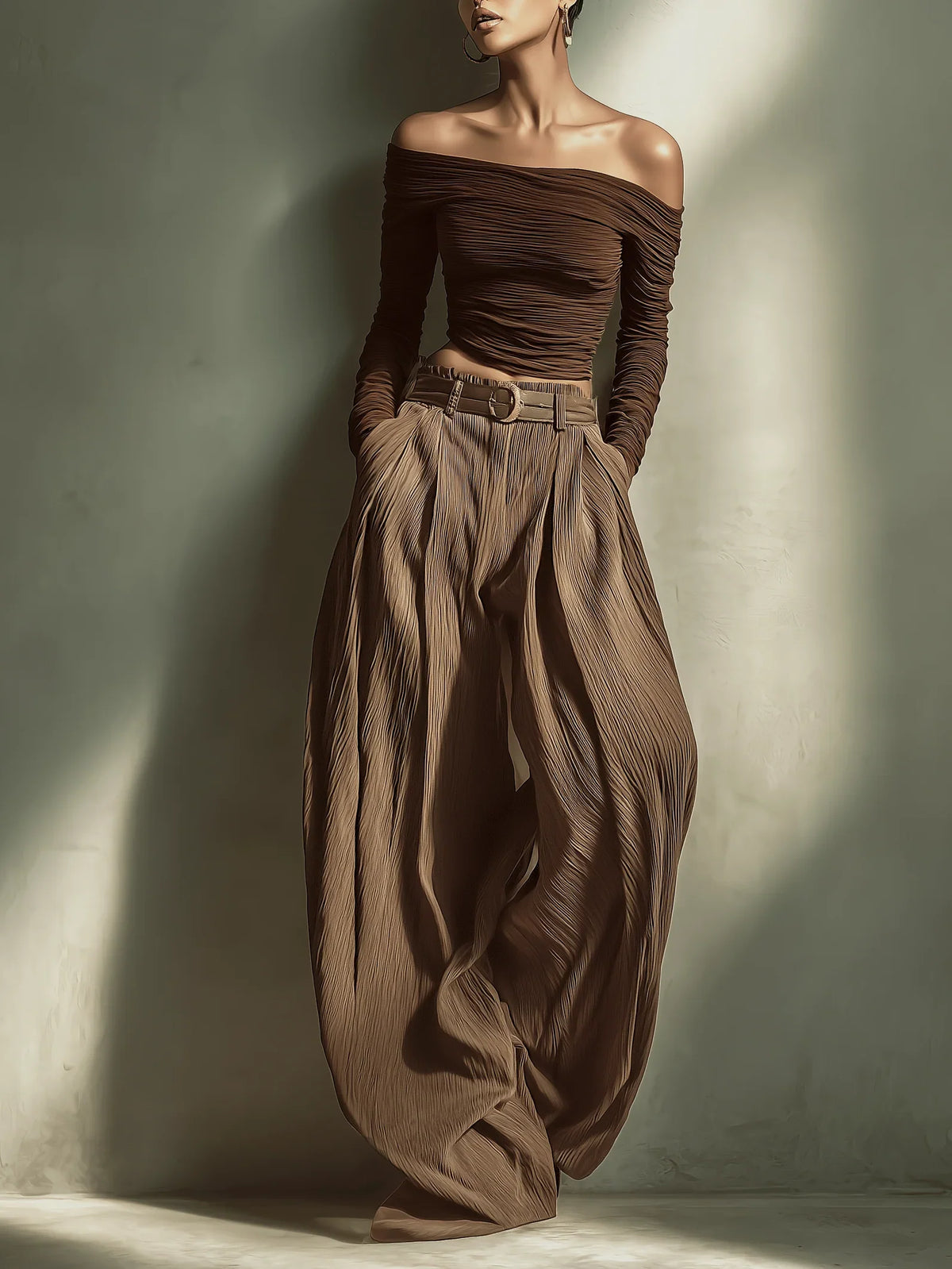 Pantalón ancho marrón oscuro de talle alto