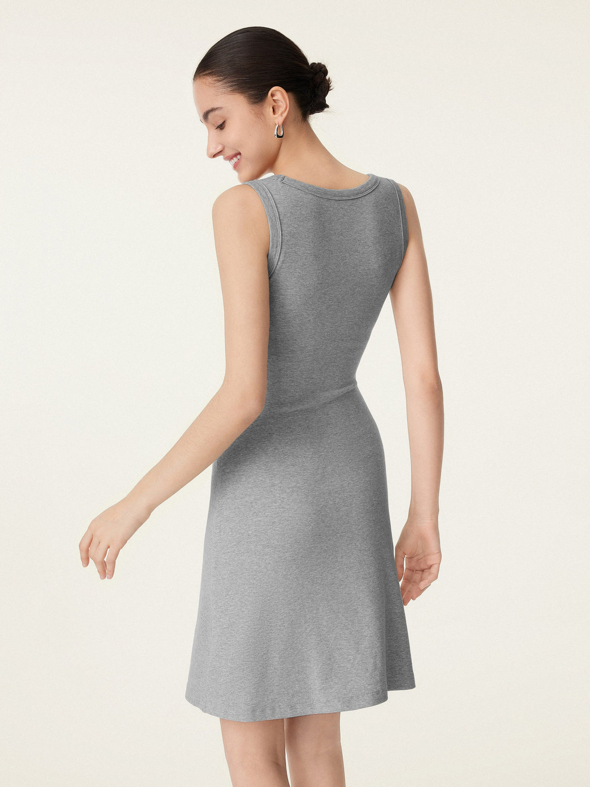 Vestido brami tank línea A de cuello en V vaporoso