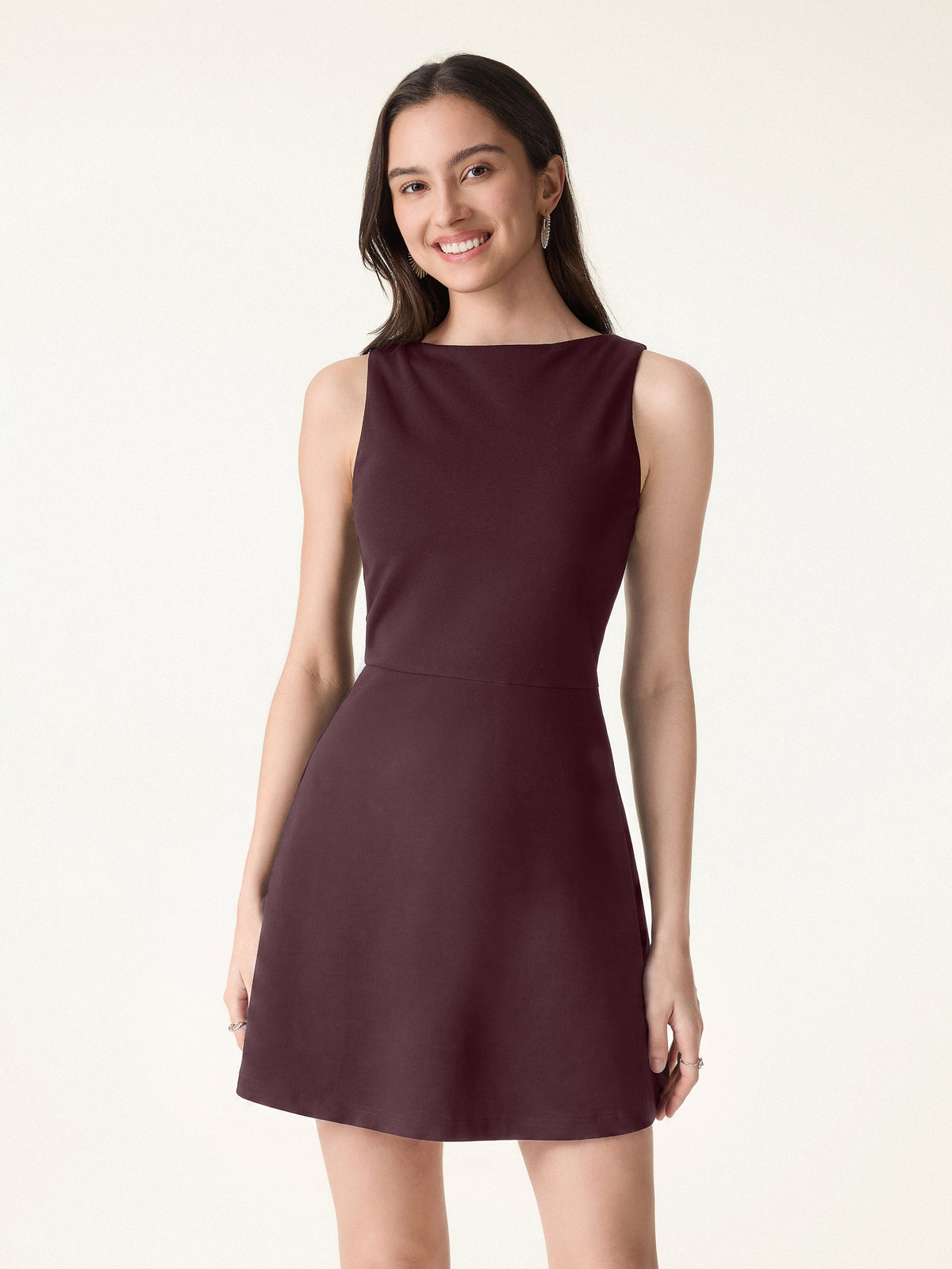 Vestido brami mini de cuello barco corte evasé