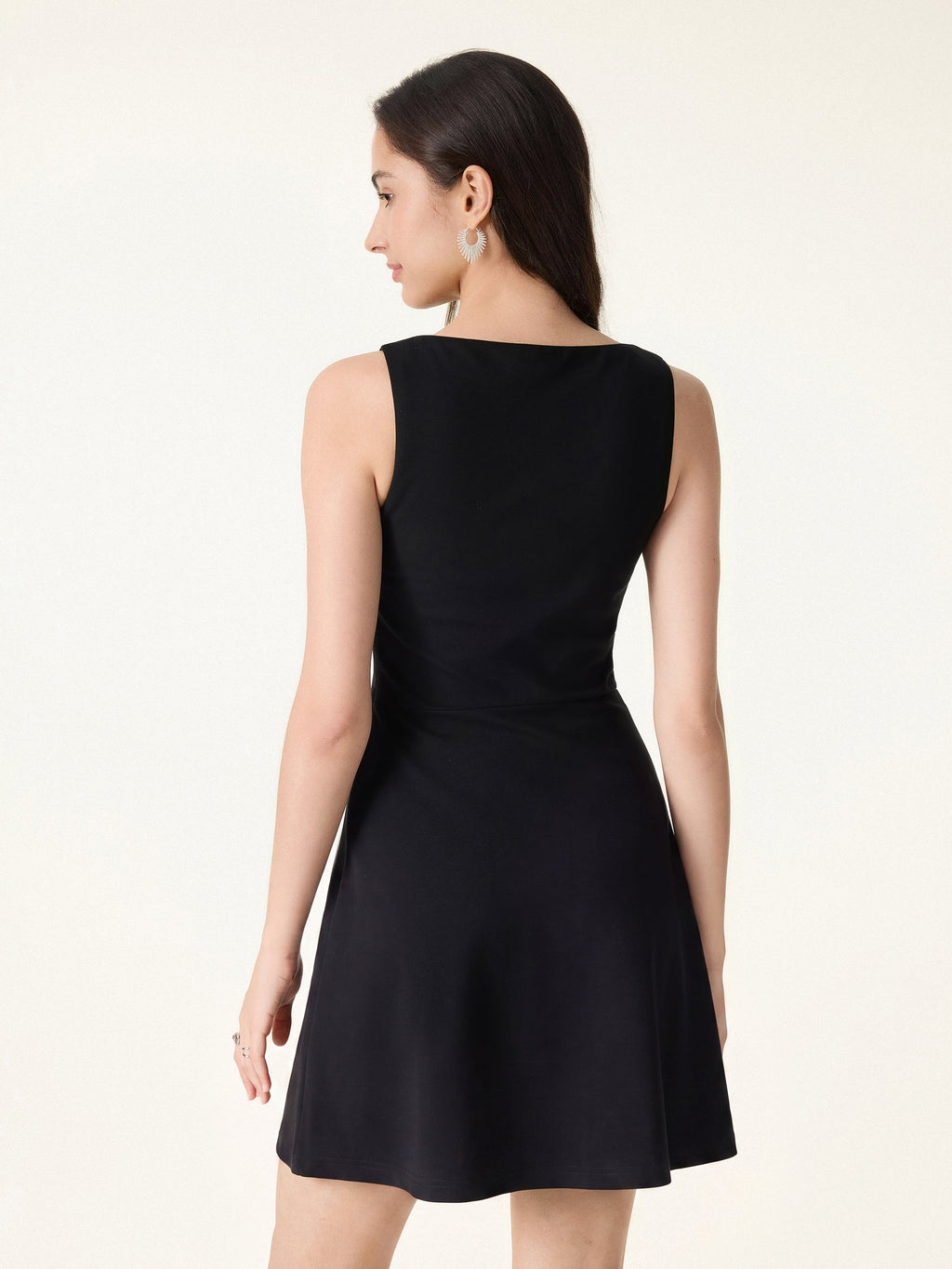 Vestido brami mini de cuello barco corte evasé