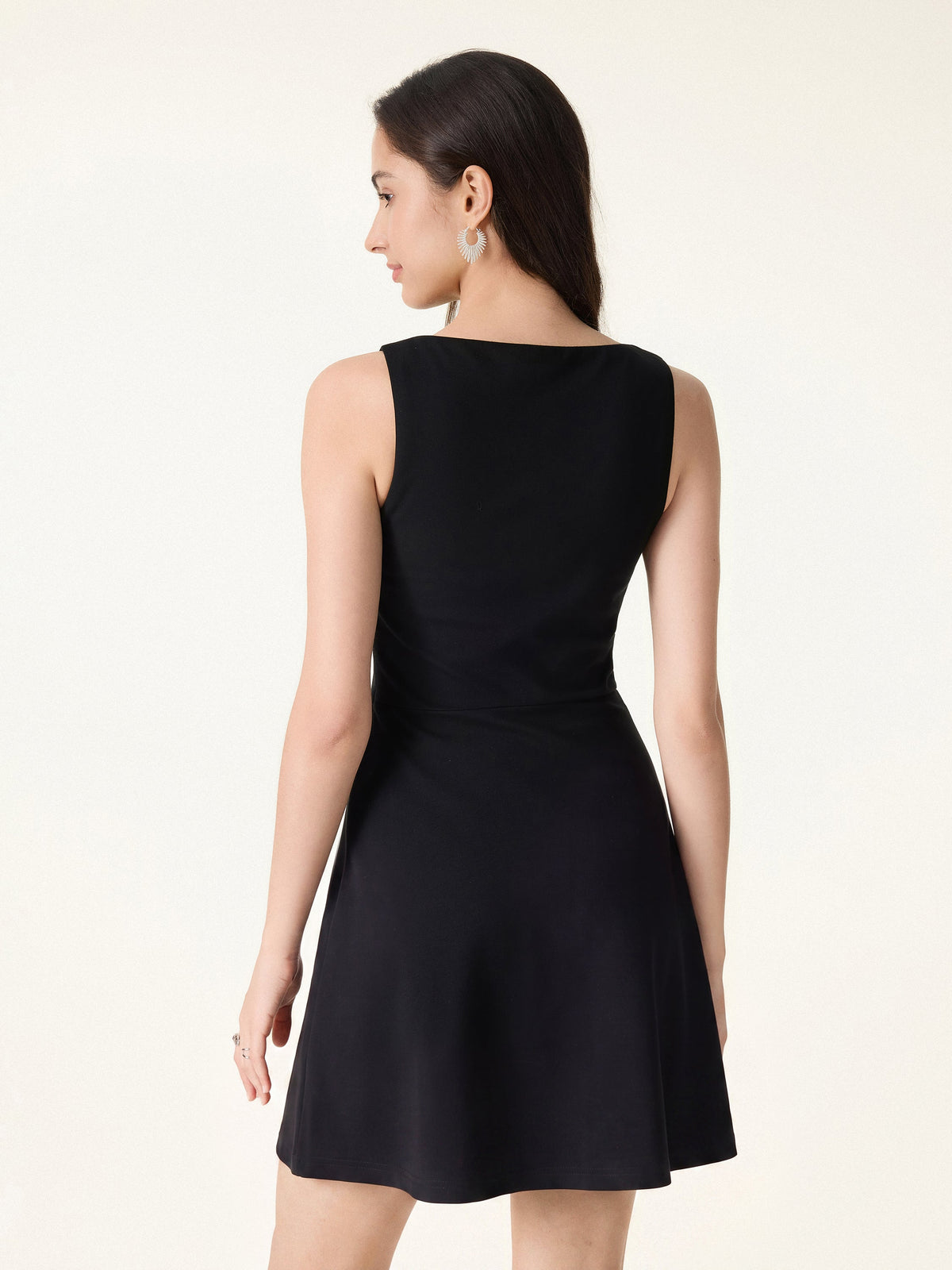 Vestido brami mini de cuello barco corte evasé