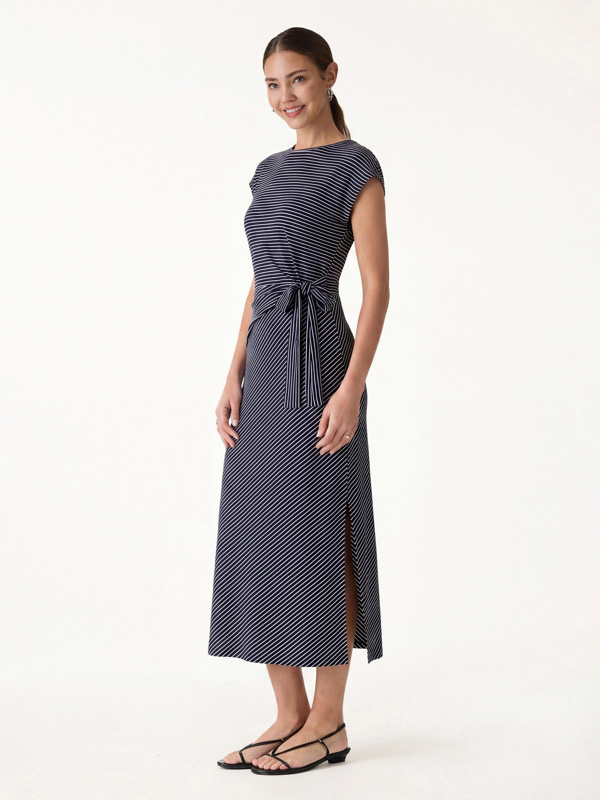 Vestido midi de rayas relajado con lazo ajustable