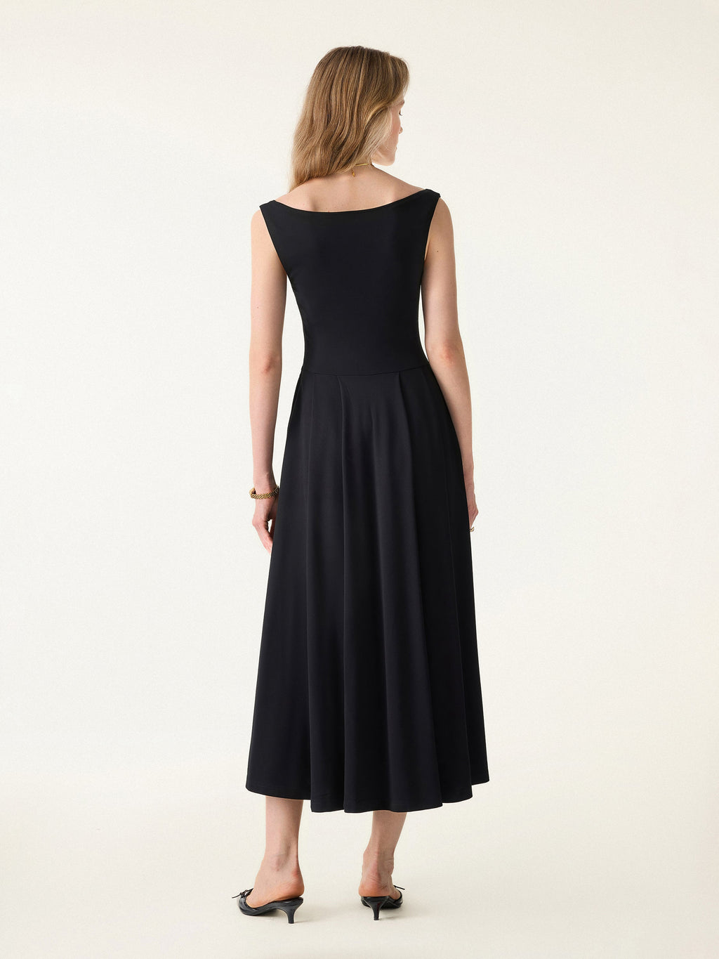 Vestido brami midi de cuello barco con bolsillos