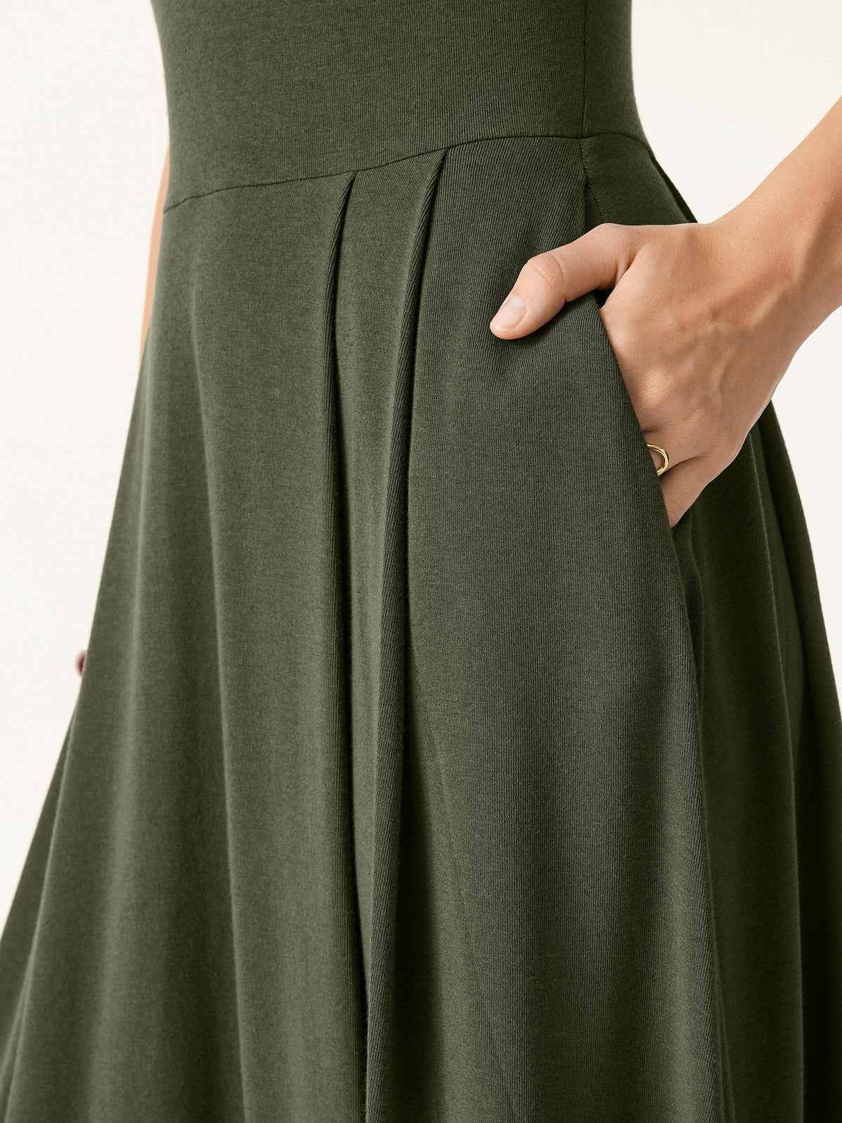 Vestido midi brami de cuello polo y manga a codo