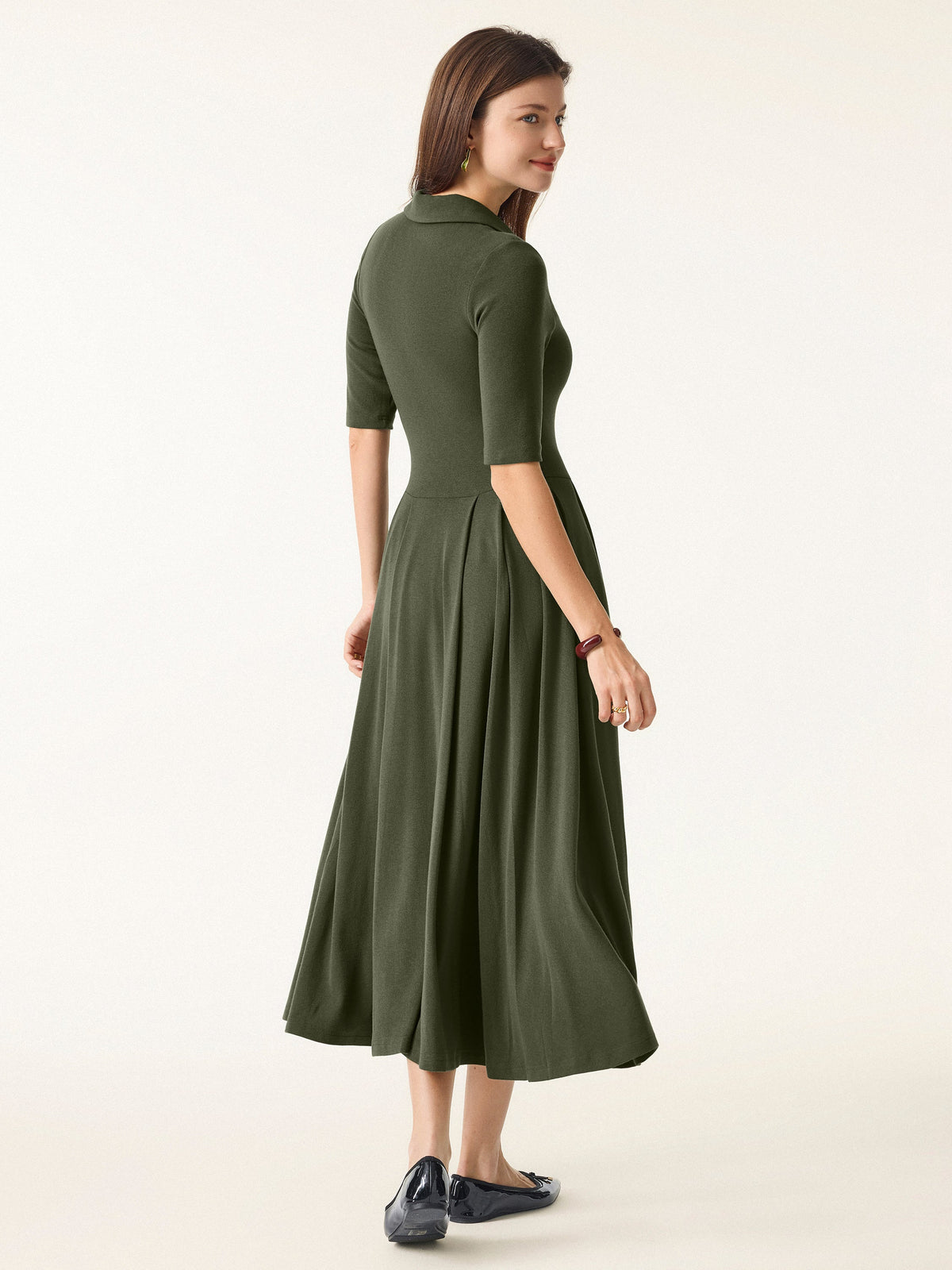 Vestido midi brami de cuello polo y manga a codo
