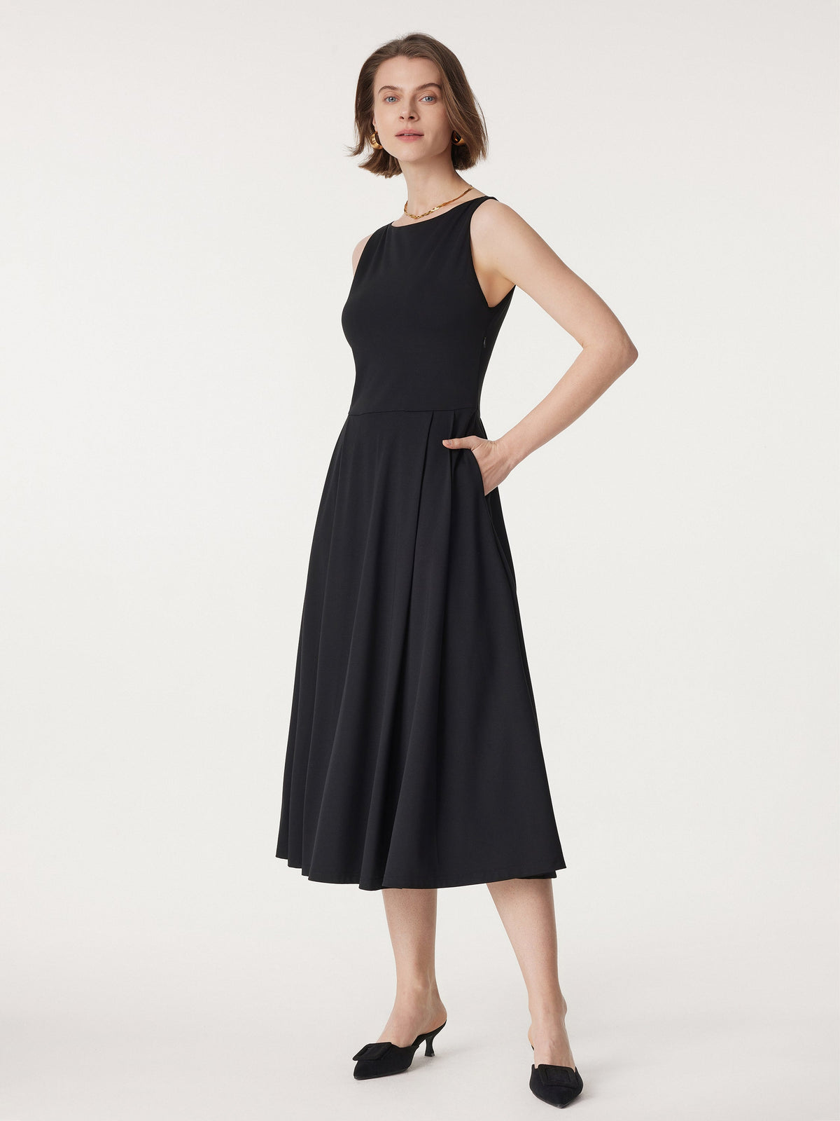 Vestido midi brami de cuello barco en punto de bambú