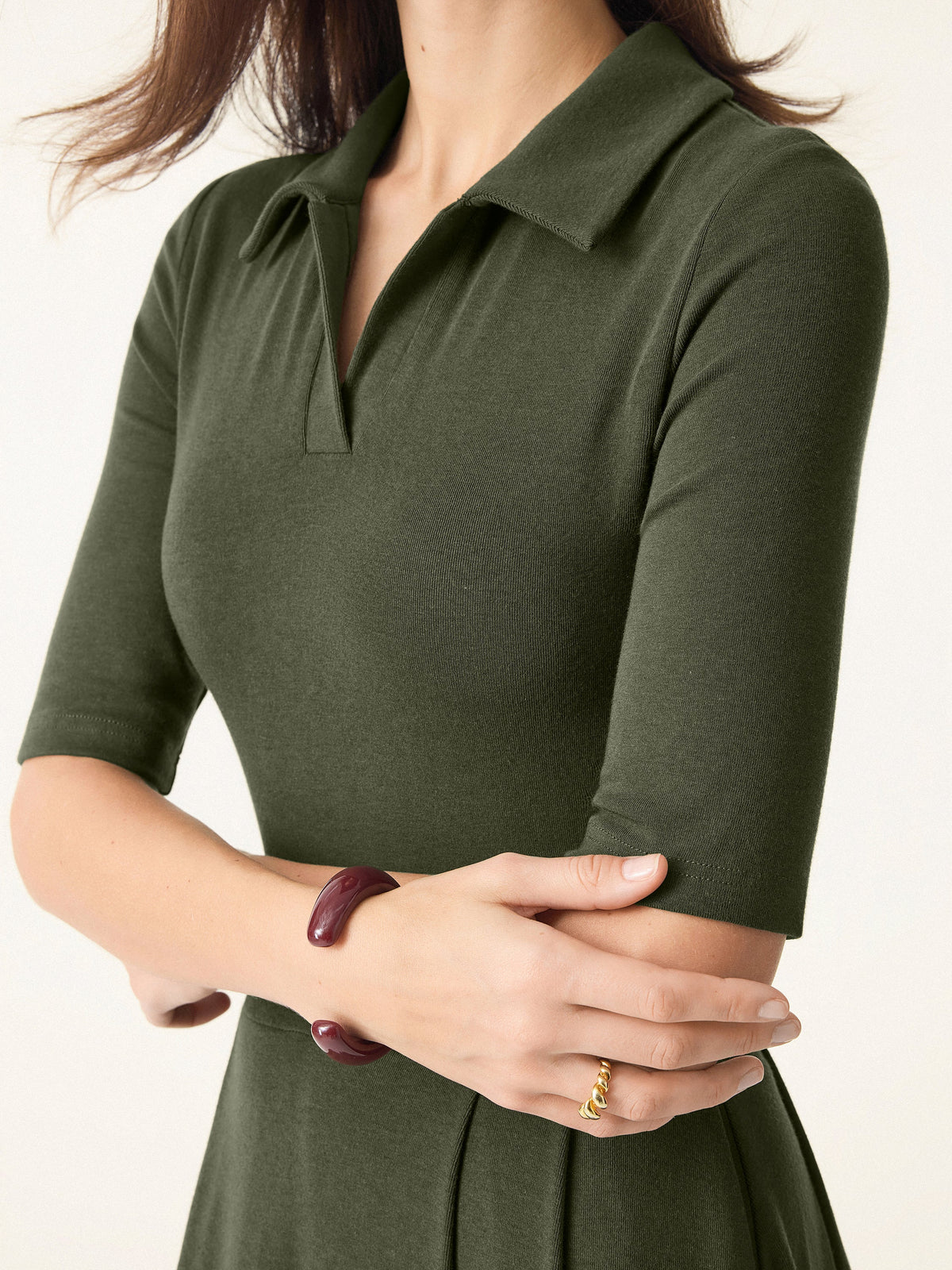 Vestido midi brami de cuello polo y manga a codo