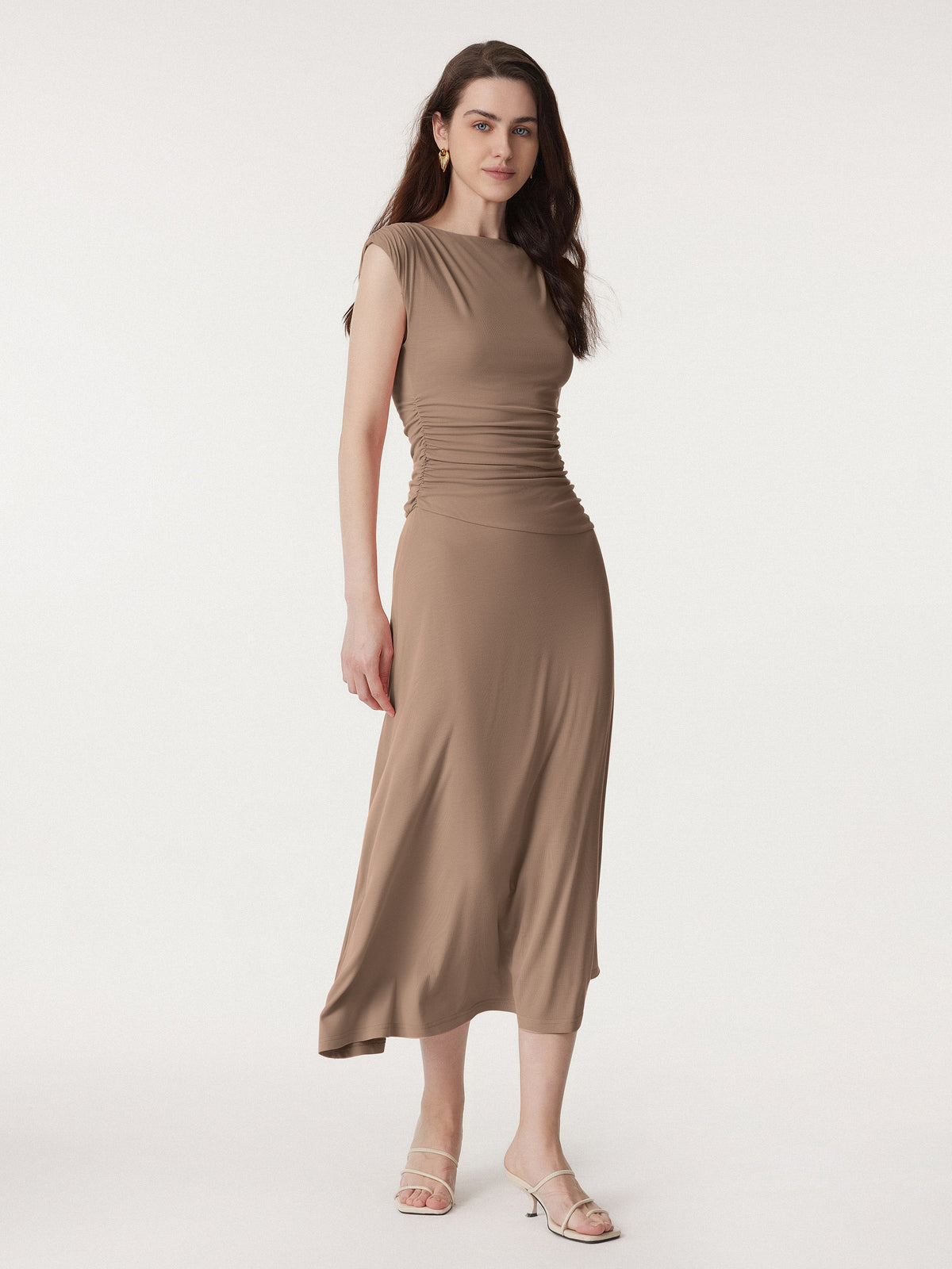 Vestido maxi fruncido lateral de sensación fresca