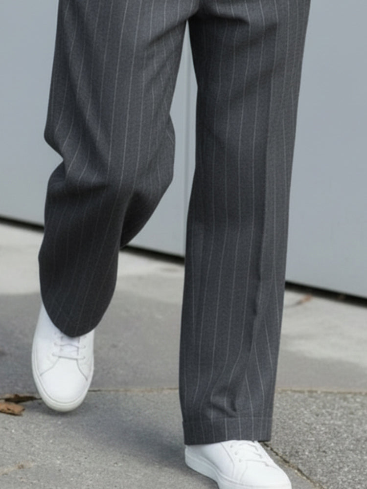 Pantalón ancho plisado de raya diplomática