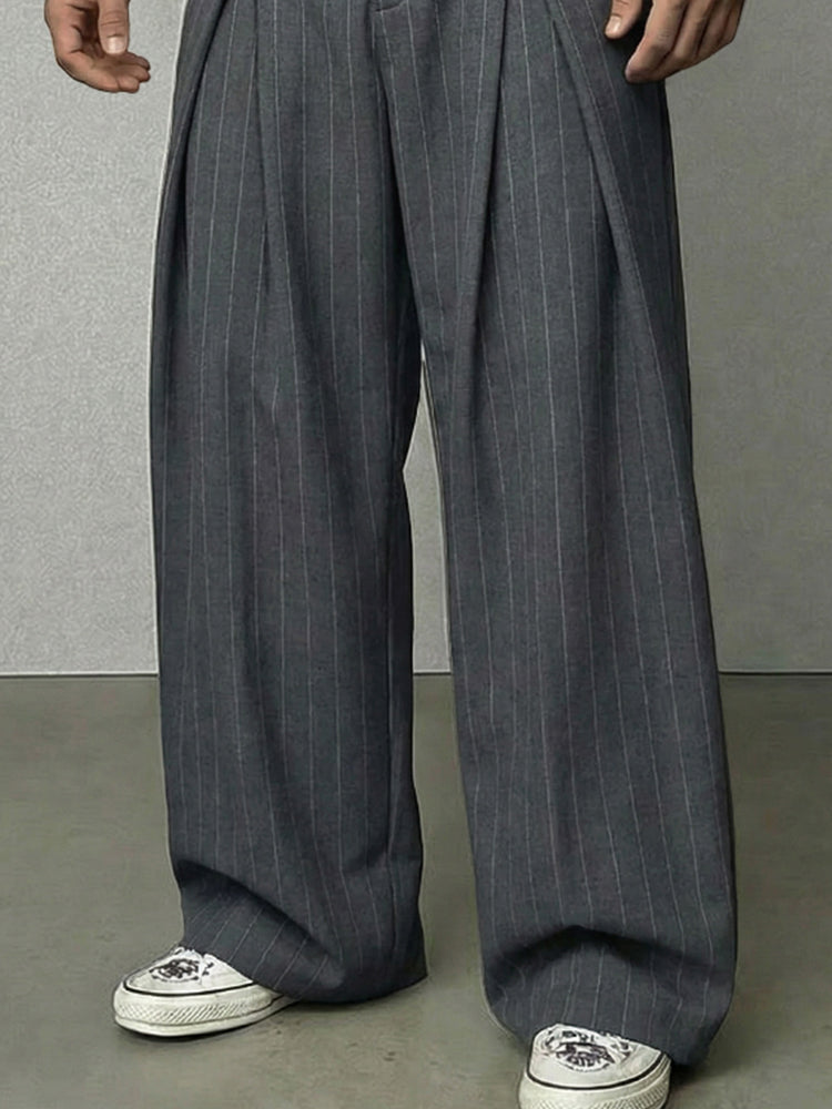 Pantalón ancho a rayas