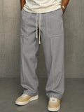 Pantalón urbano con costuras contraste
