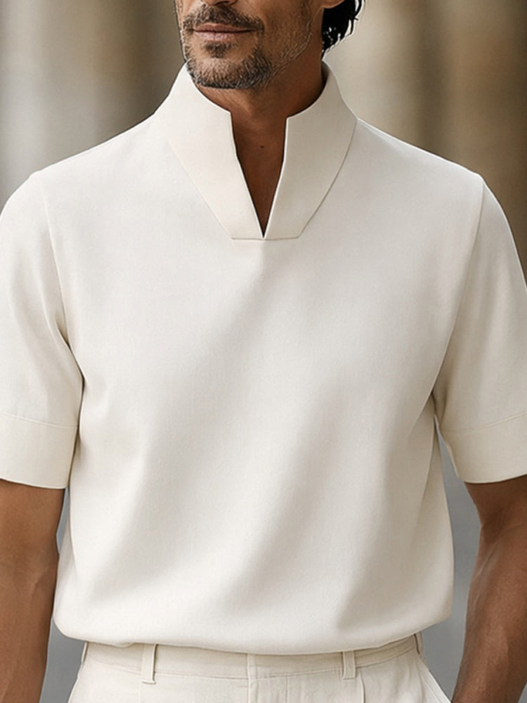 Top urbano minimalista de cuello mao y manga corta