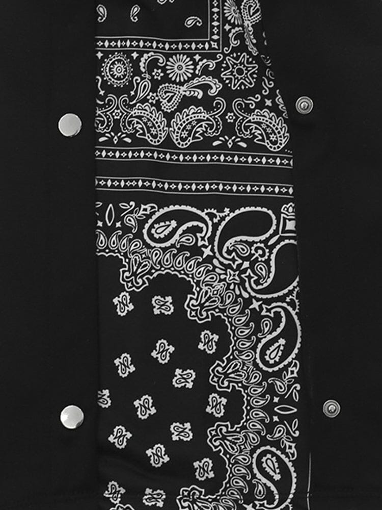Jogger estilo hip-hop con paisley