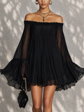 Vestido corto Mila de hombros descubiertos con mangas vaporosas