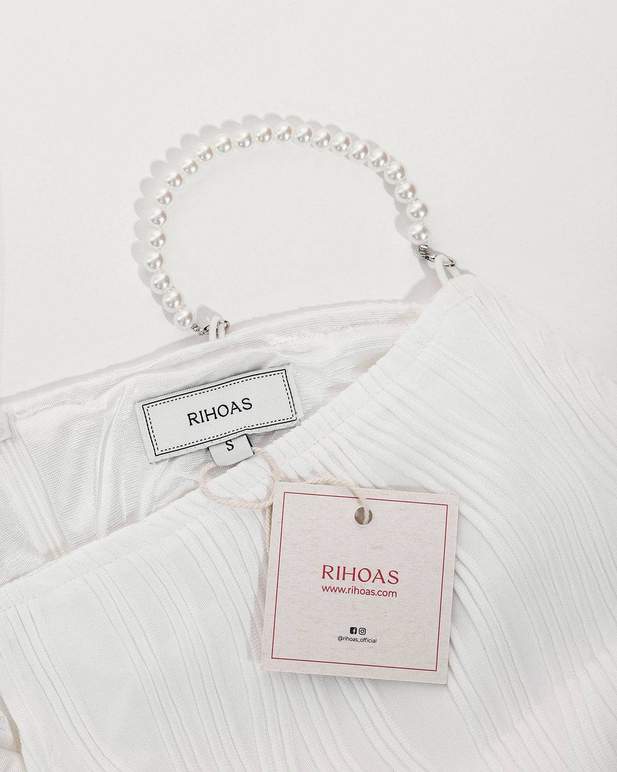 Vestido de tirantes con textura de ondas de agua