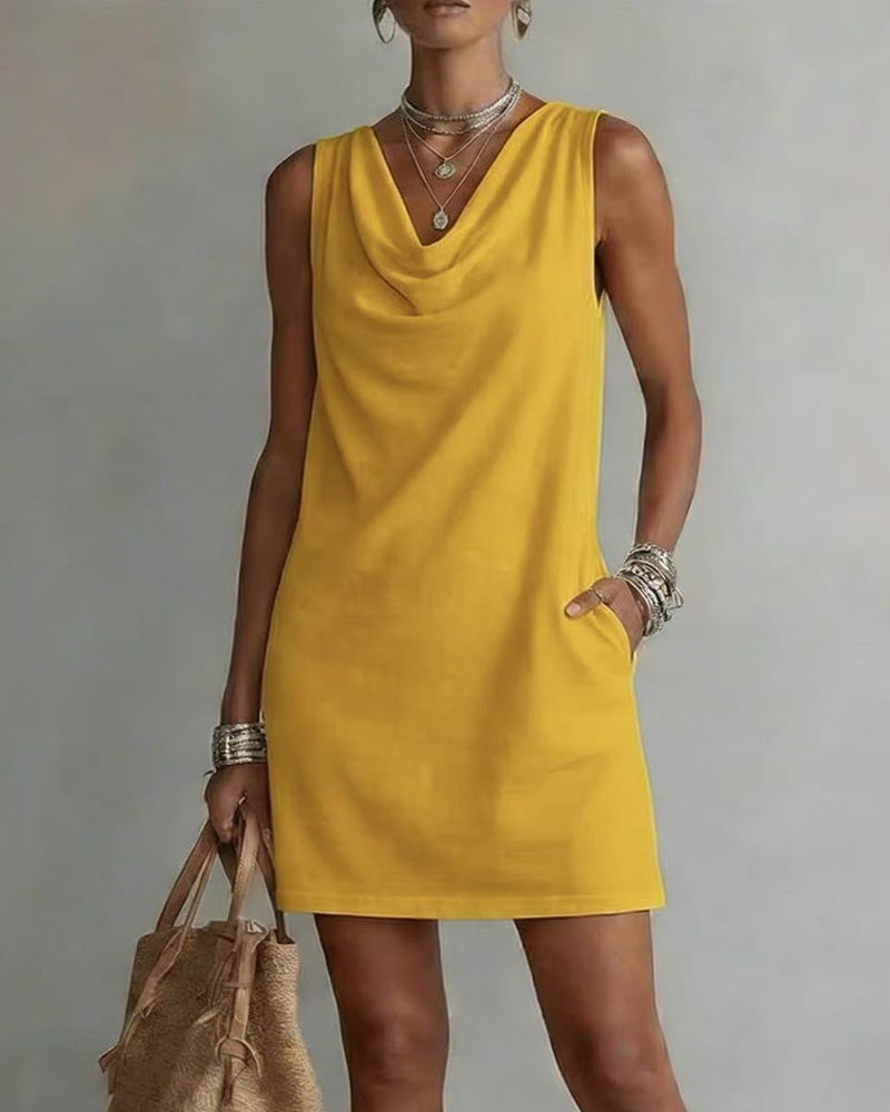 Vestido sin mangas liso con cuello drapeado