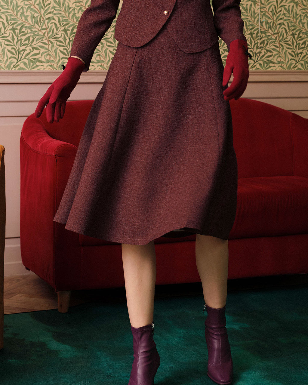 Falda de tweed de cintura alta color burdeos