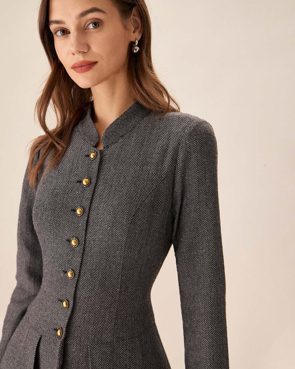 Vestido mini plisado gris con botones