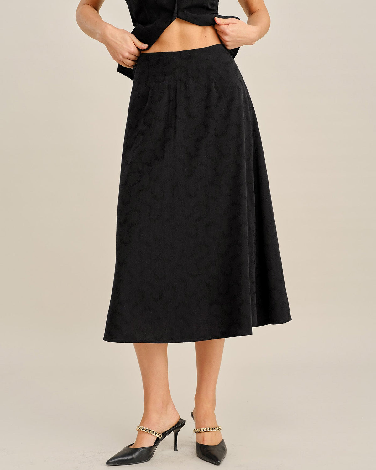 Falda midi bordada negra