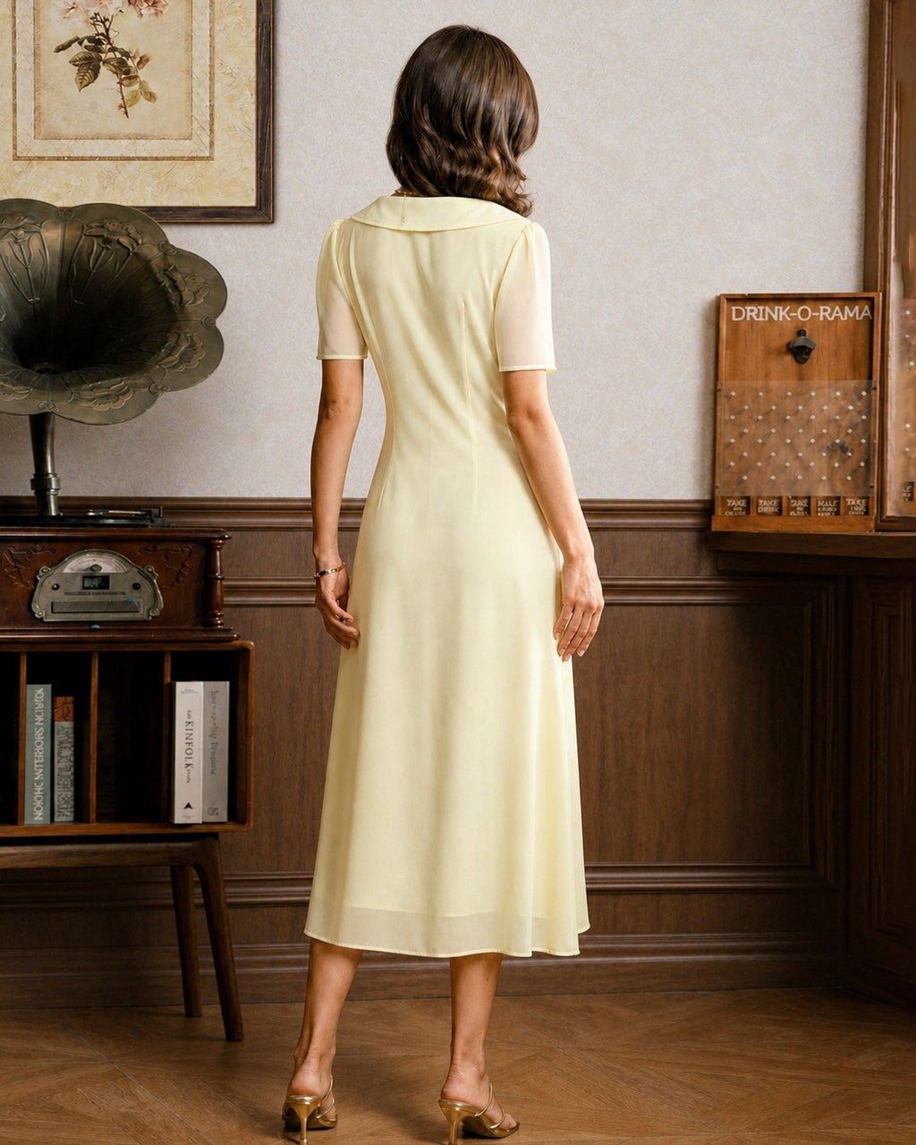 Vestido maxi de túnica amarillo con escote en V y lazo