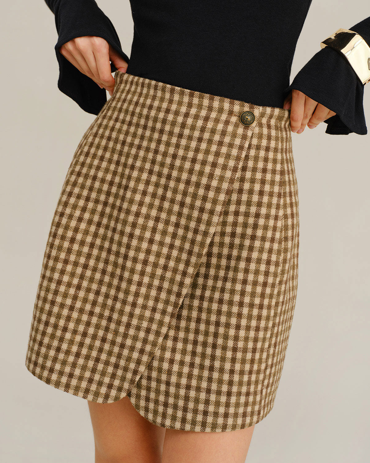 Falda mini envolvente a cuadros caqui